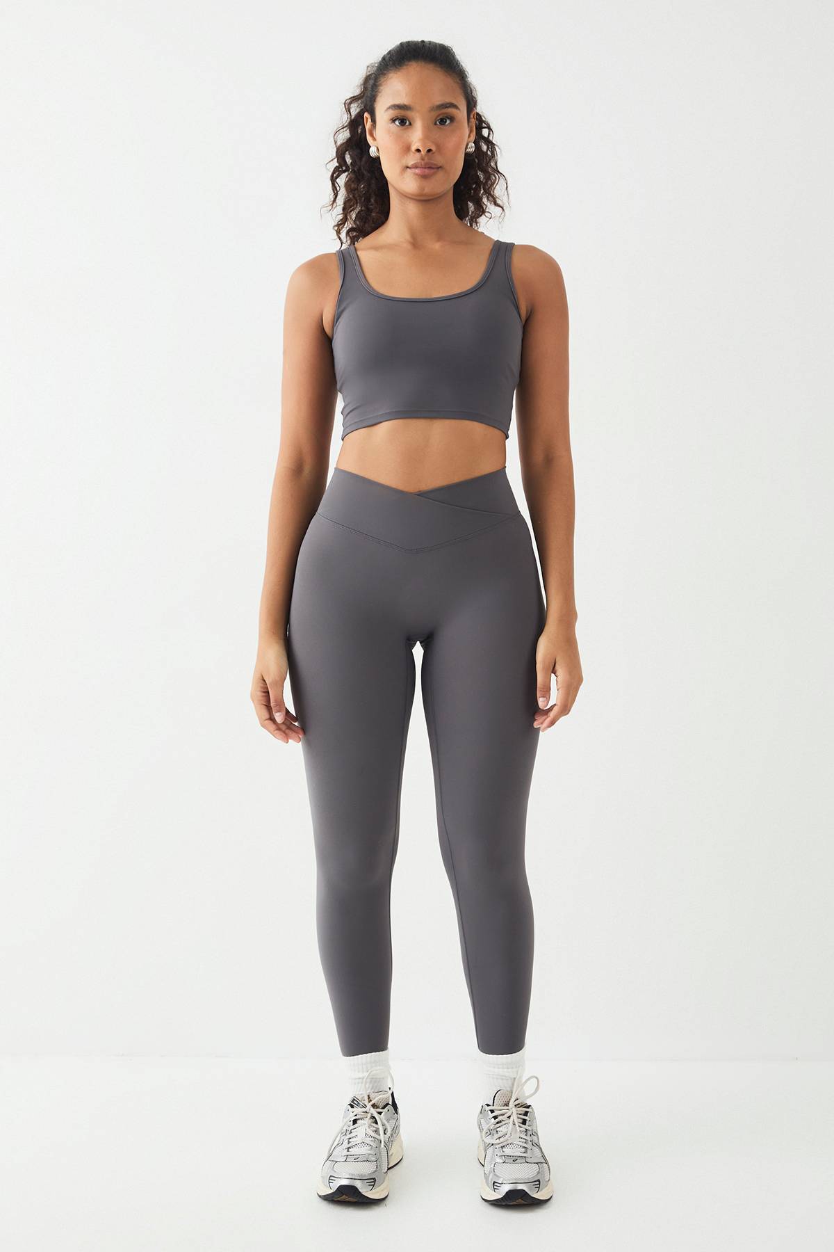 Legging DSGN Studio Taille Haute Ultra Sculptant à Ceinture Croisée