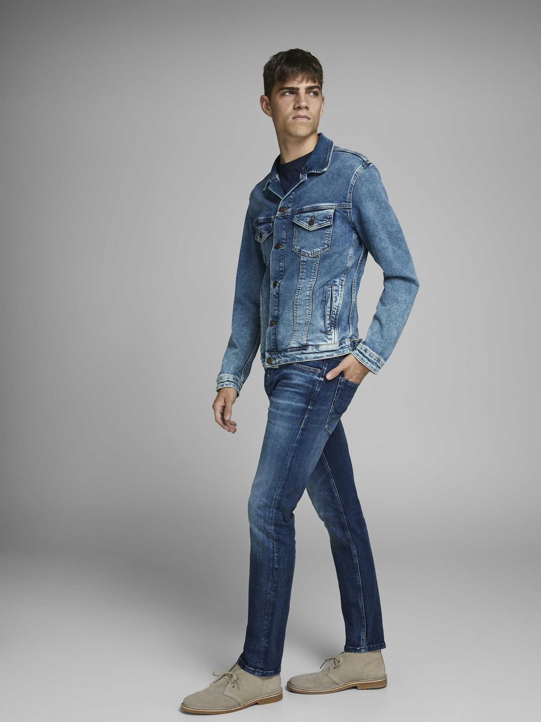 Jack & Jones Tapered-fit-Jeans »JJIMIKE JJORIGINAL CJ SN«, mit Five-Pocket-Design