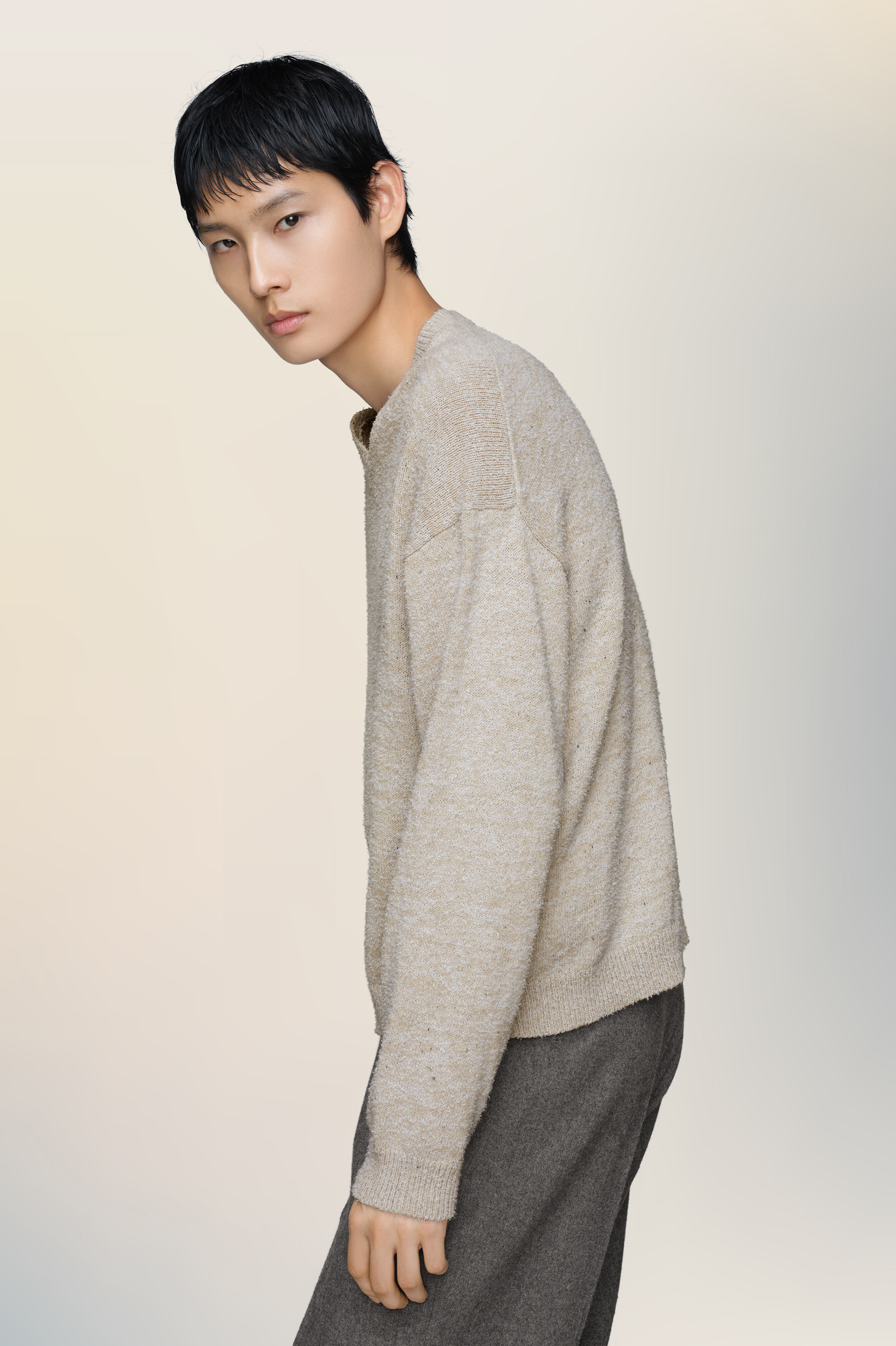 Pull à col en V bleu en coton pour homme