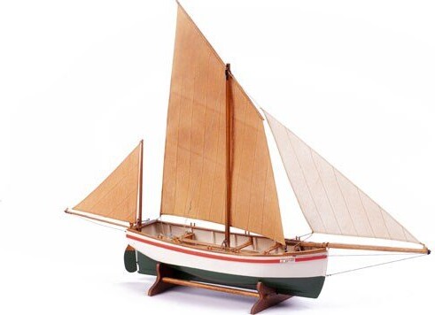 Billing Boats - Le Bayard 906 - 1:30 - Bb906