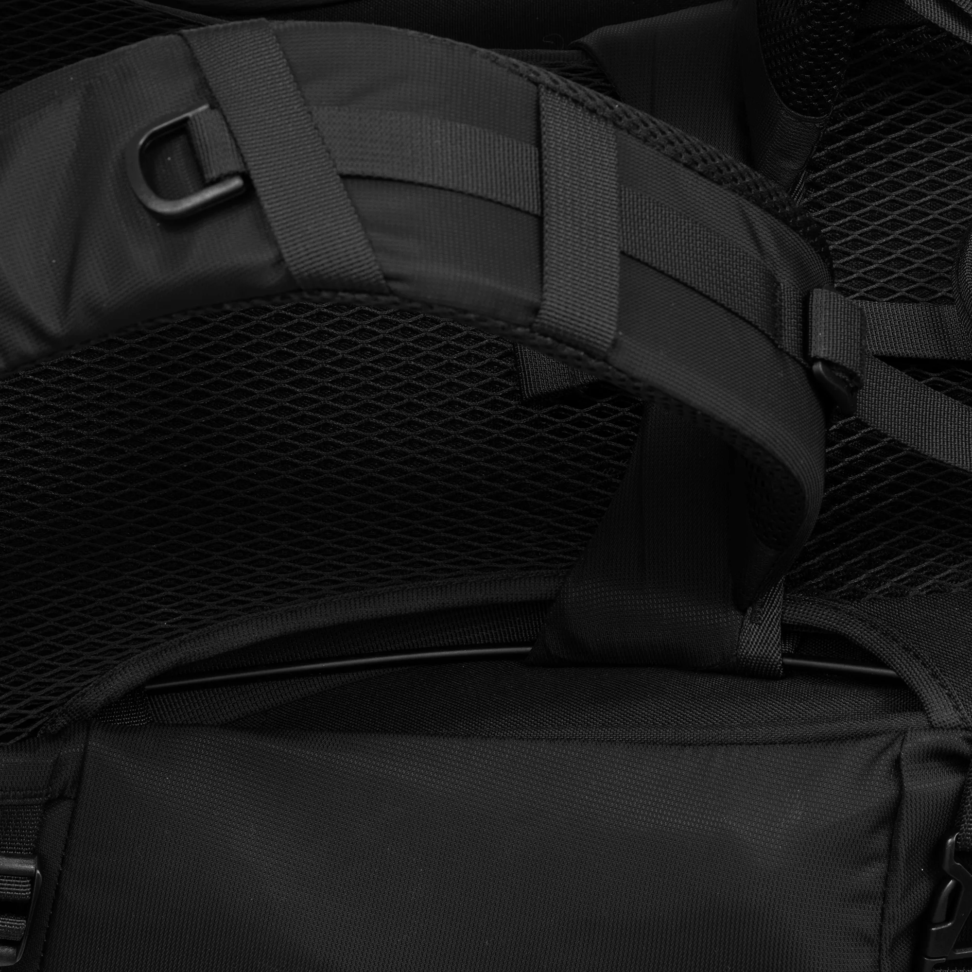 Urberg Västerfjäll Backpack 65l Black