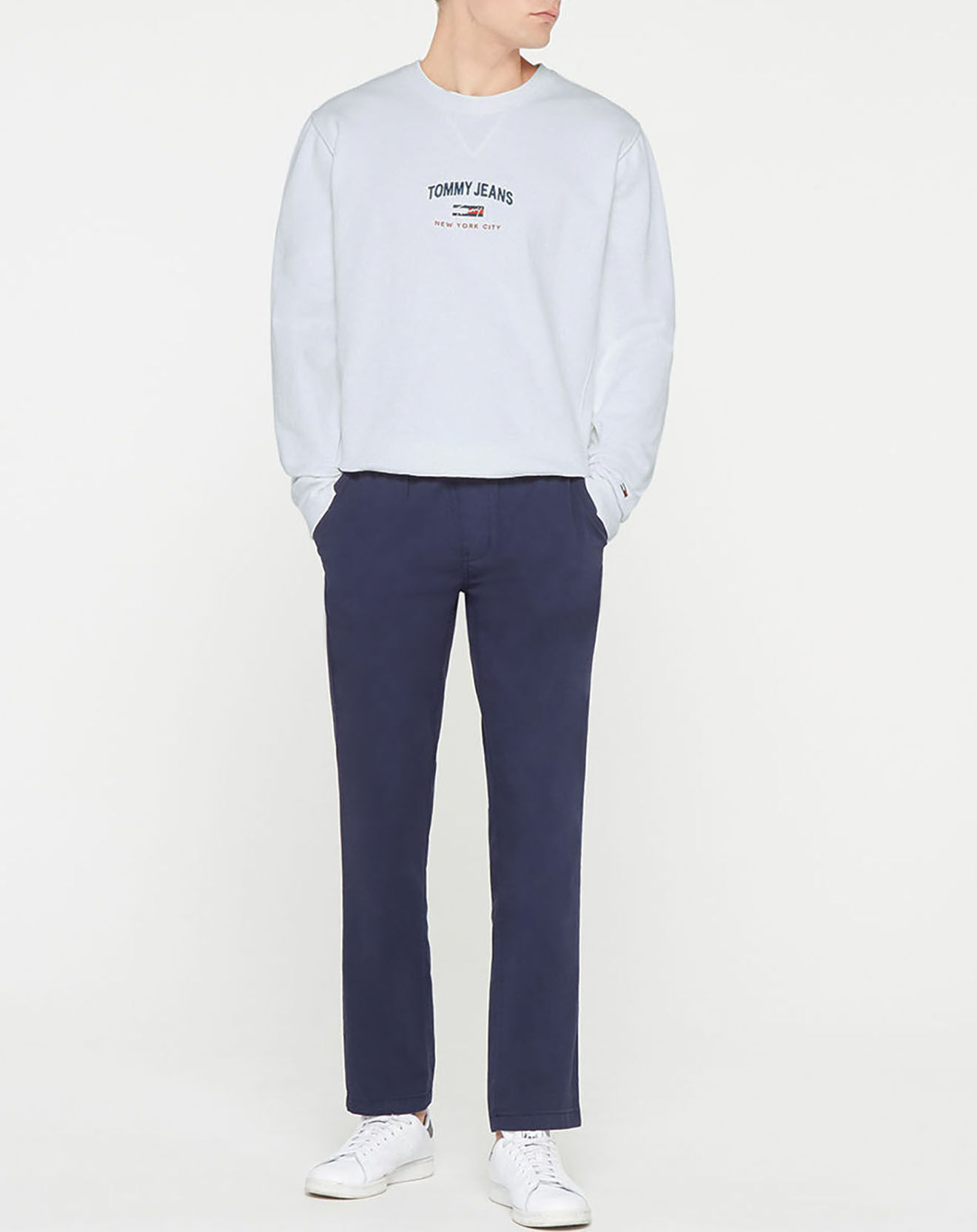 Tommy Jeans Sweat 100% Coton Bio timeless logo crew blanc