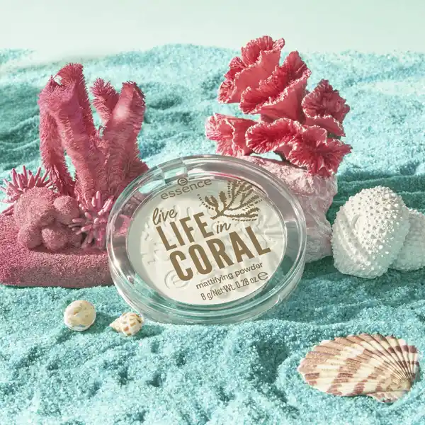 live LIFE in CORAL mattifying powder 01 Smilin' From Shore To Reef!