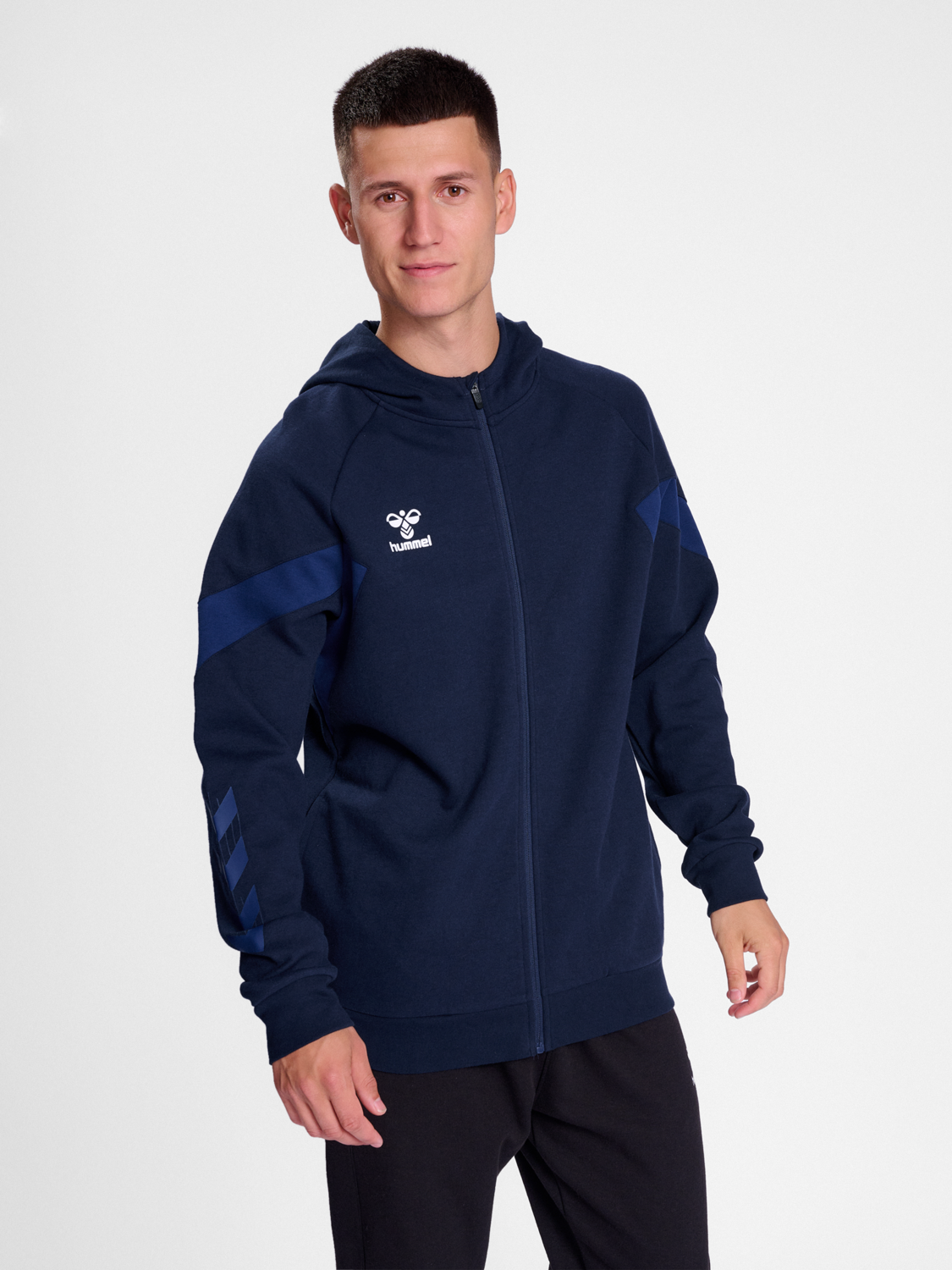 hmlTRAVEL ZIP HOODIE