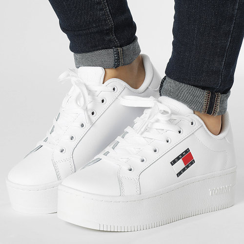 Baskets Femme Flatform Essential 2426 White