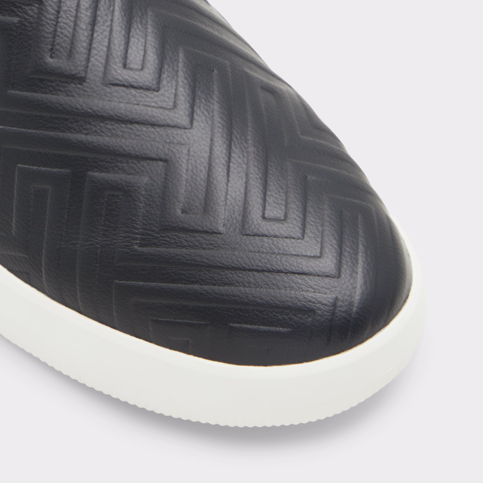 Reo Black Synthetic Embossed Men Slip-ons