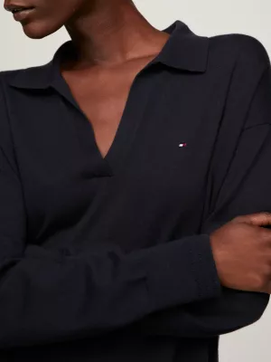 Vestido essencial de malha listrada com gola polo
