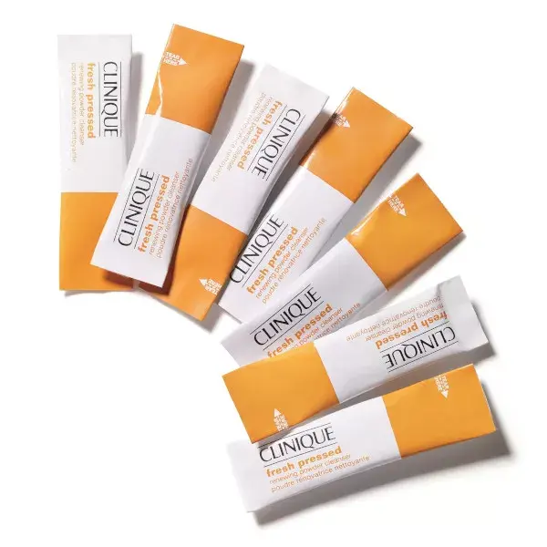 Pó de limpeza Clinique Fresh Pressed com vitamina C pura 5%, 28 sachês