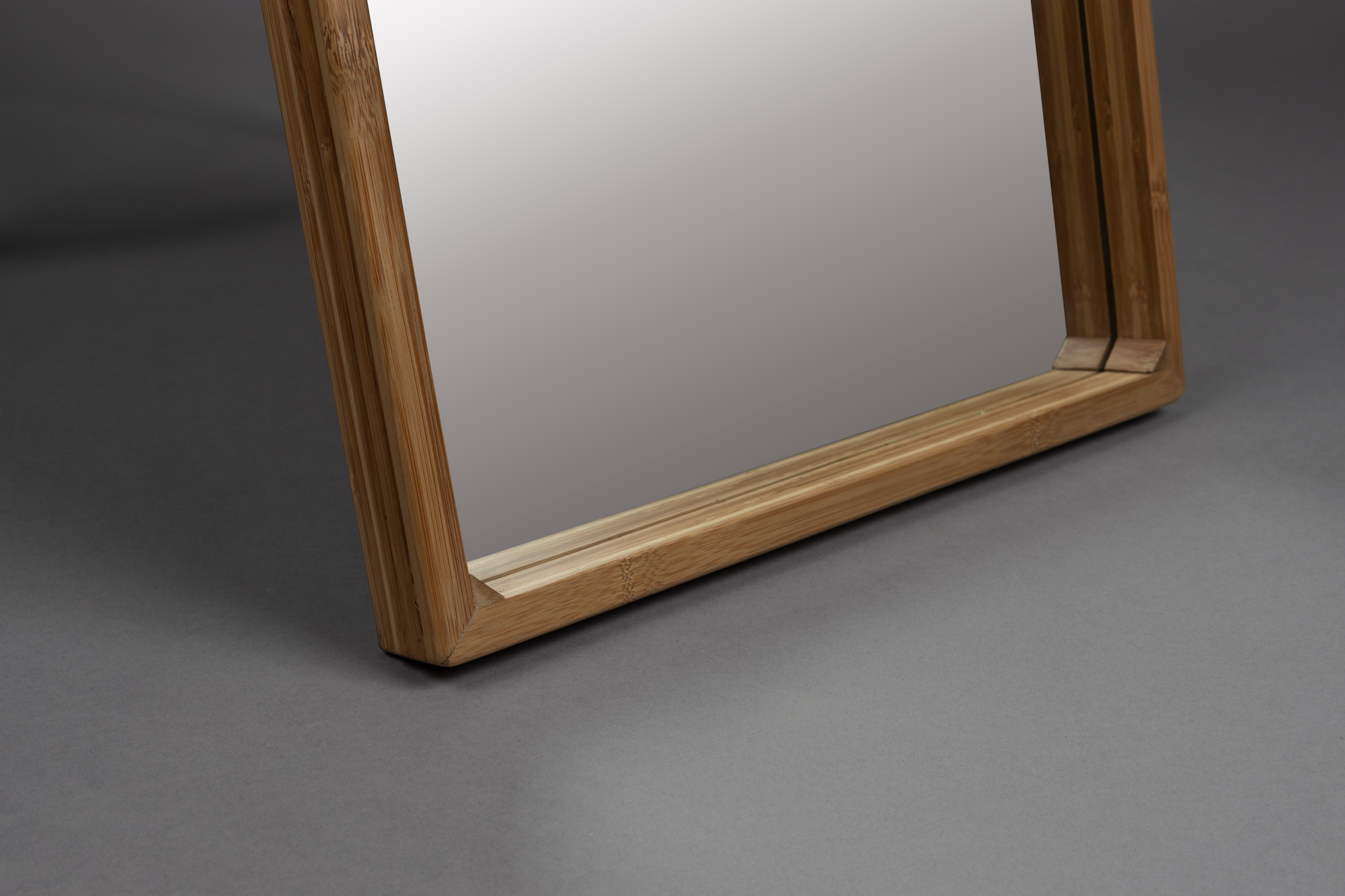 Mirror Stand Caroun