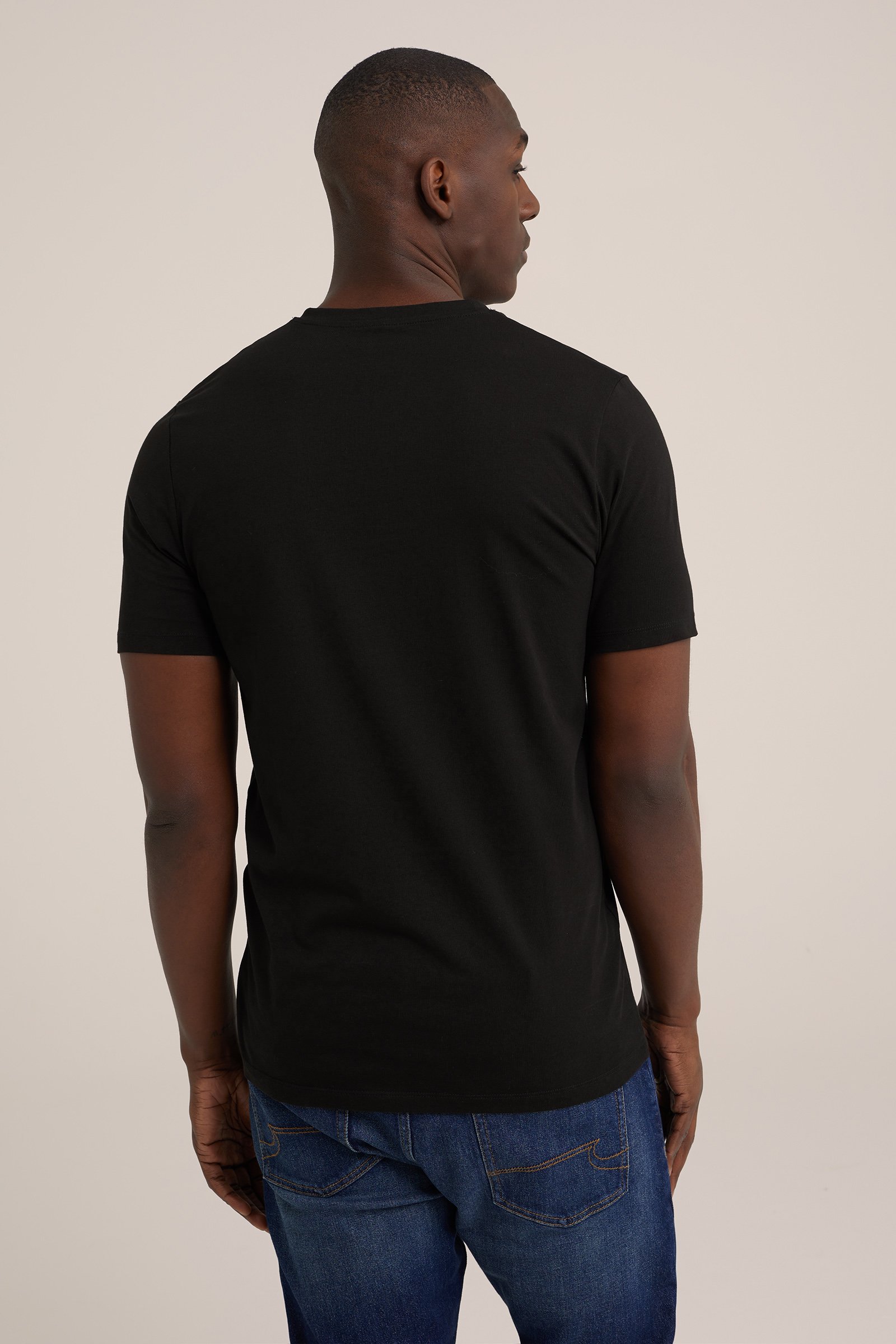 T-shirt WE Fashion Zwart