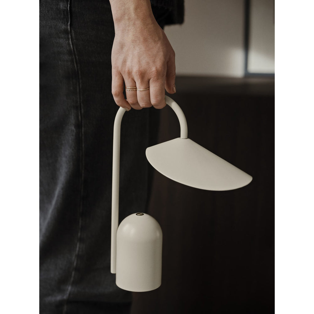 Køb Ferm Living Cashmere Arum Portable Lampe