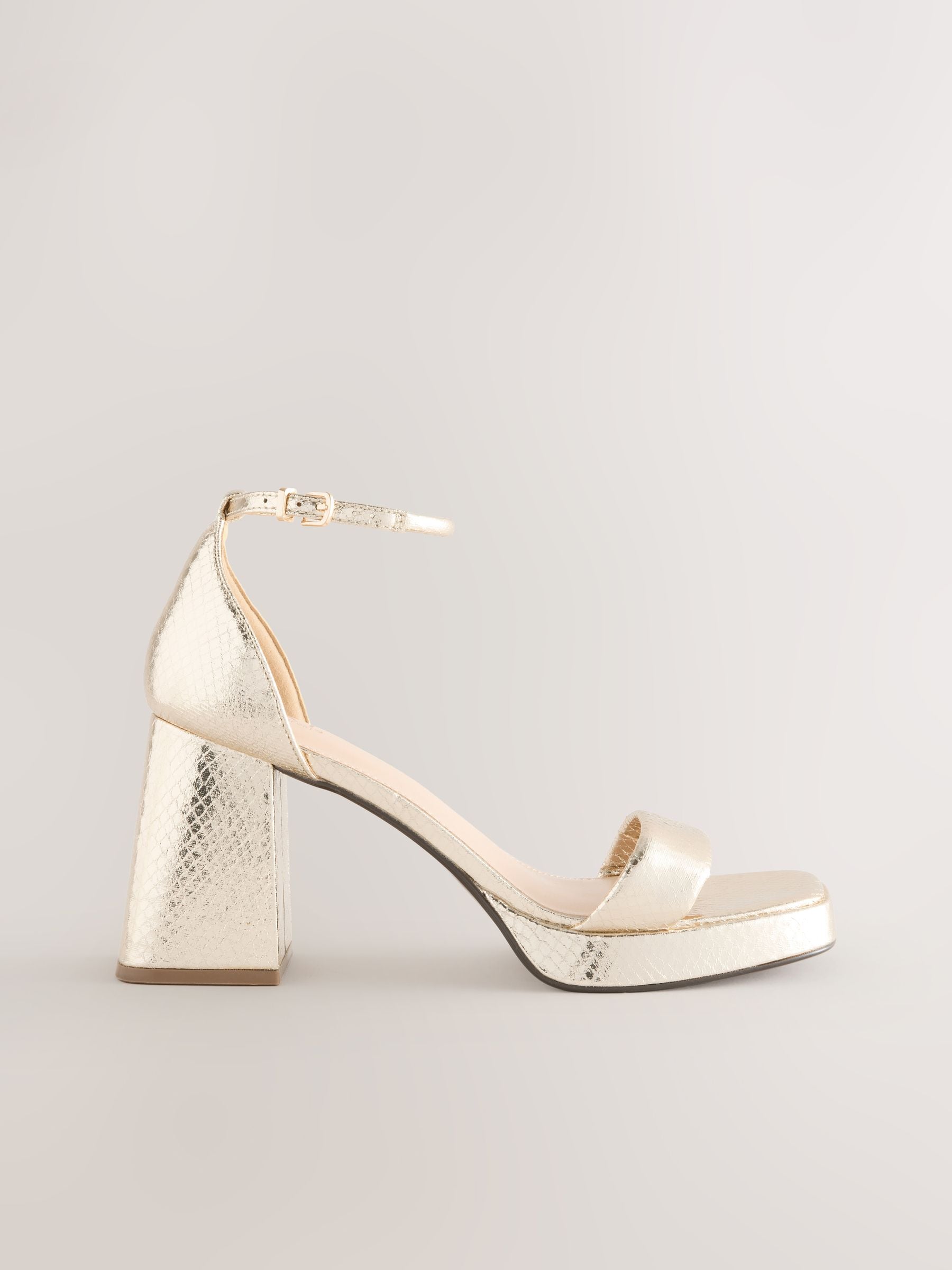 Goud - Vierkante neus platform schoenen met uitlopende hakken