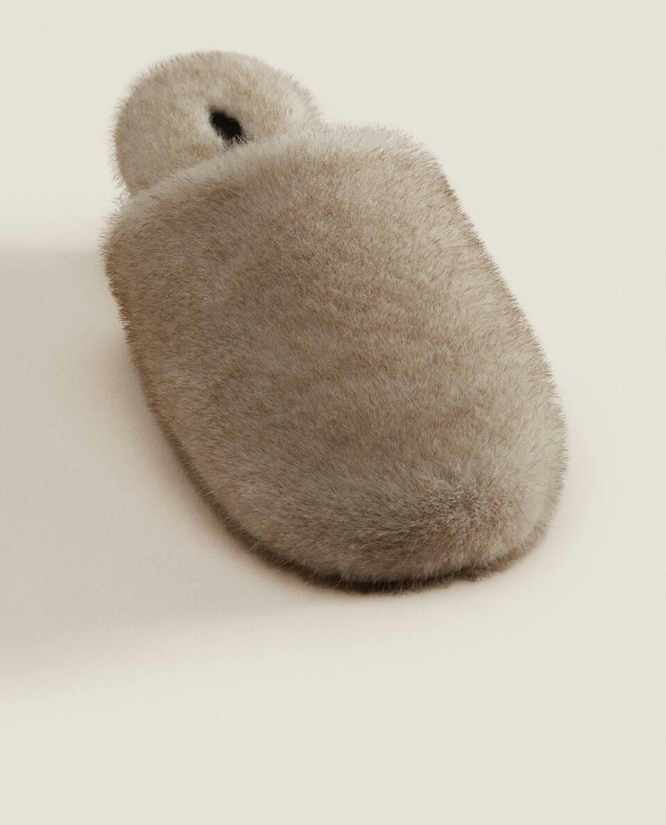 Chinelo Mule de Pele Sintética
