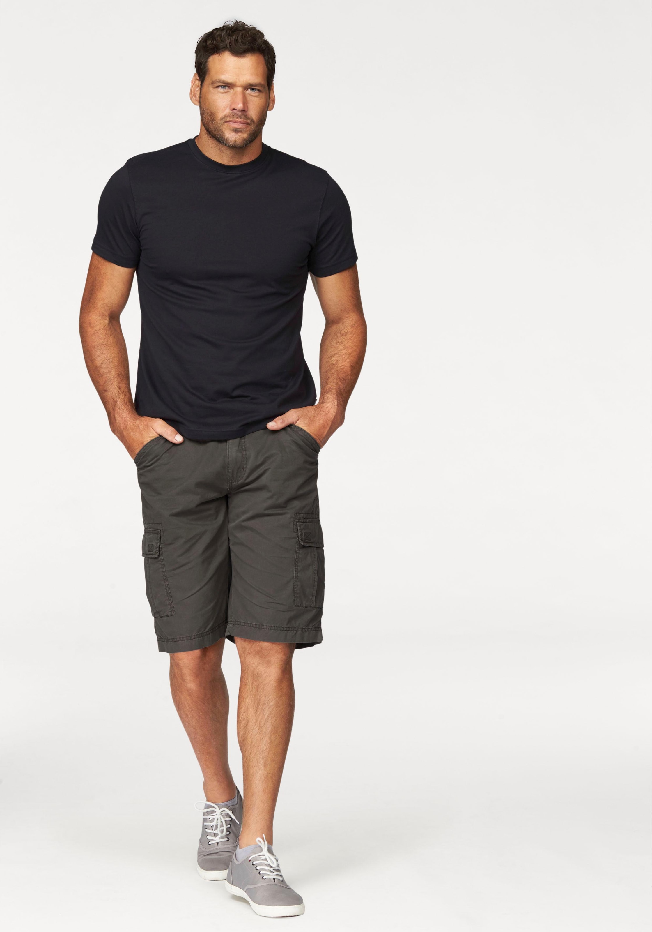 Man's World T-Shirt »neue Farben!«, Kurzarm,  unifarben,  Rundhals,  aus Baumwolle,