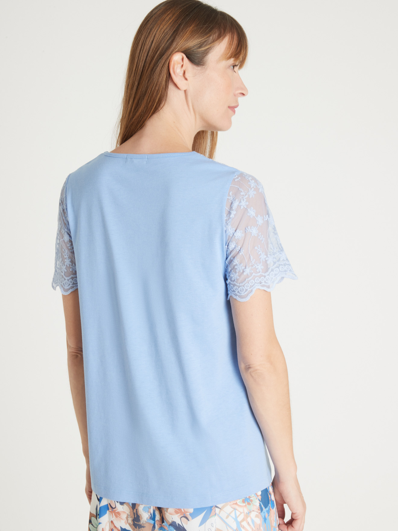 Tee-shirt raffiné, avec résille brodée