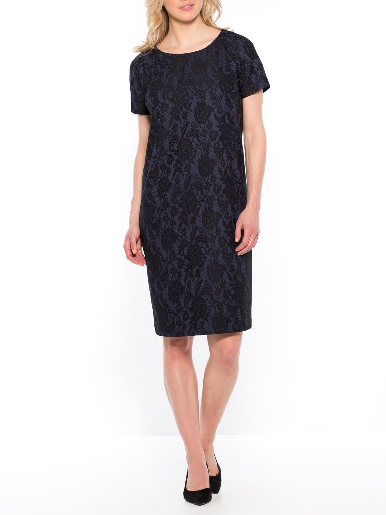 Robe motif dentelle stature + d'1,60m