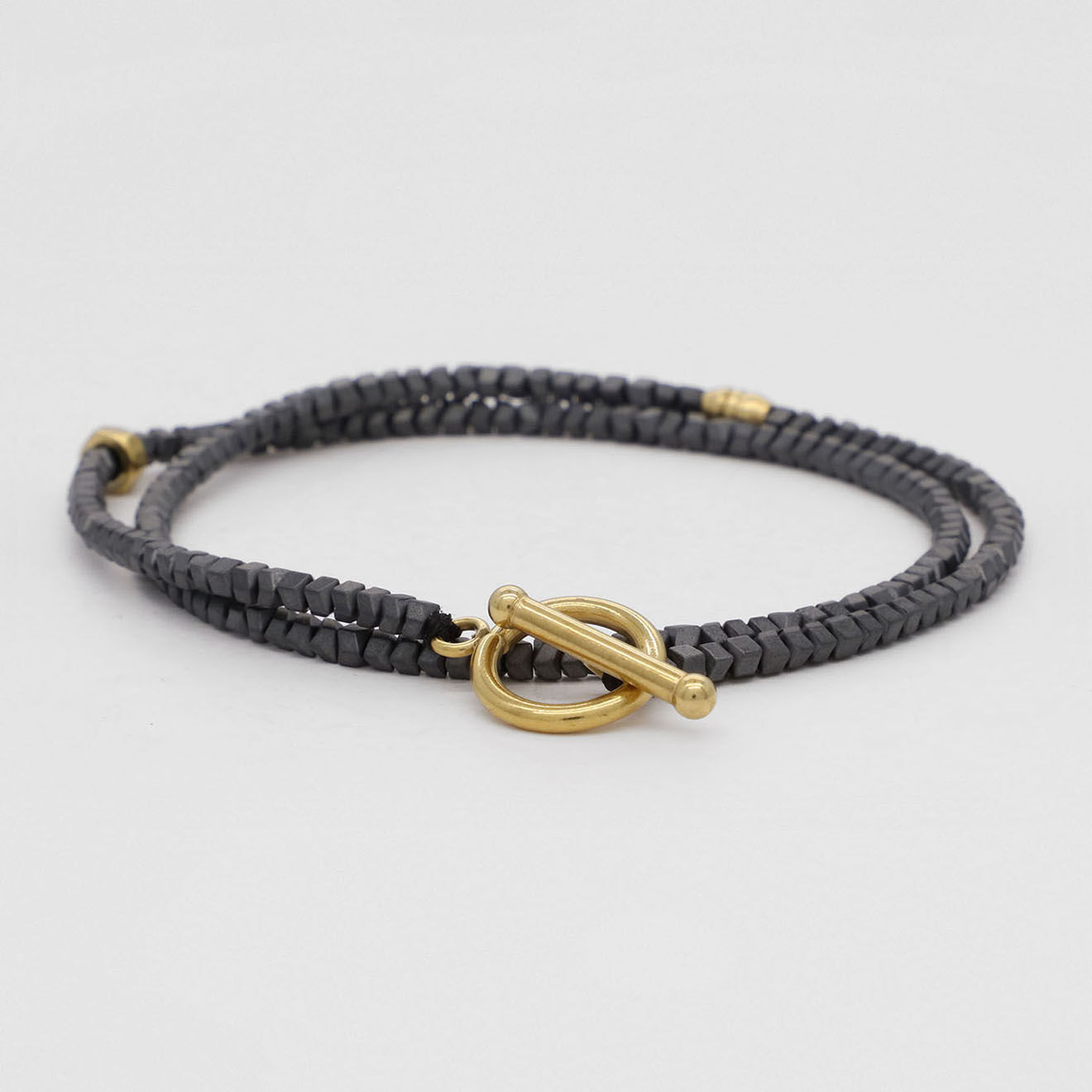 Jacobson Bracelet Owen en Acier doré & Hématite