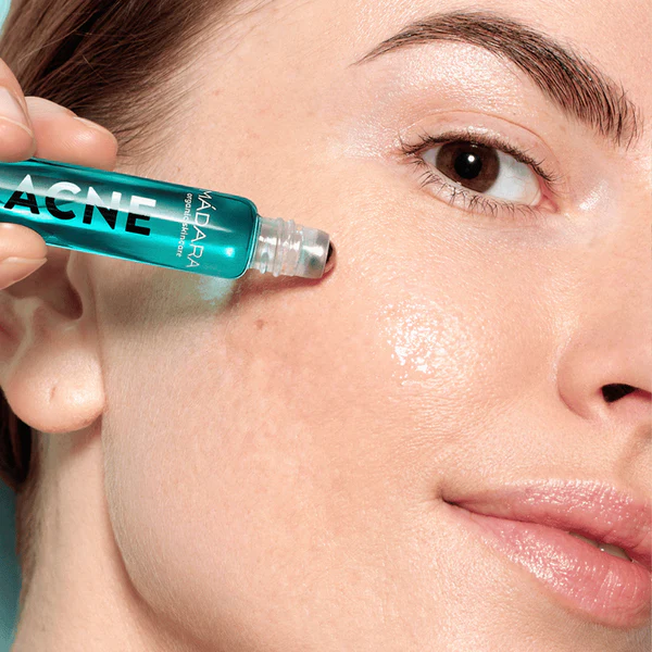 Mádara Roll-on Acne Spot 8 mL