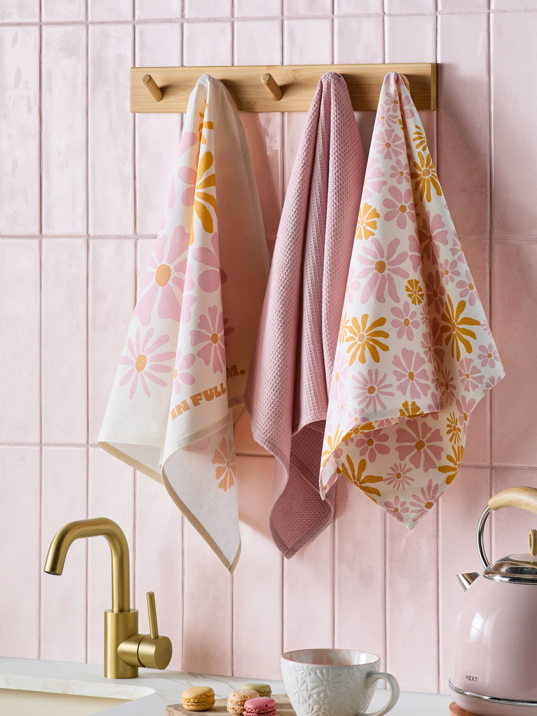 Set of 3 100% Cotton Gracie Floral Tea Towels