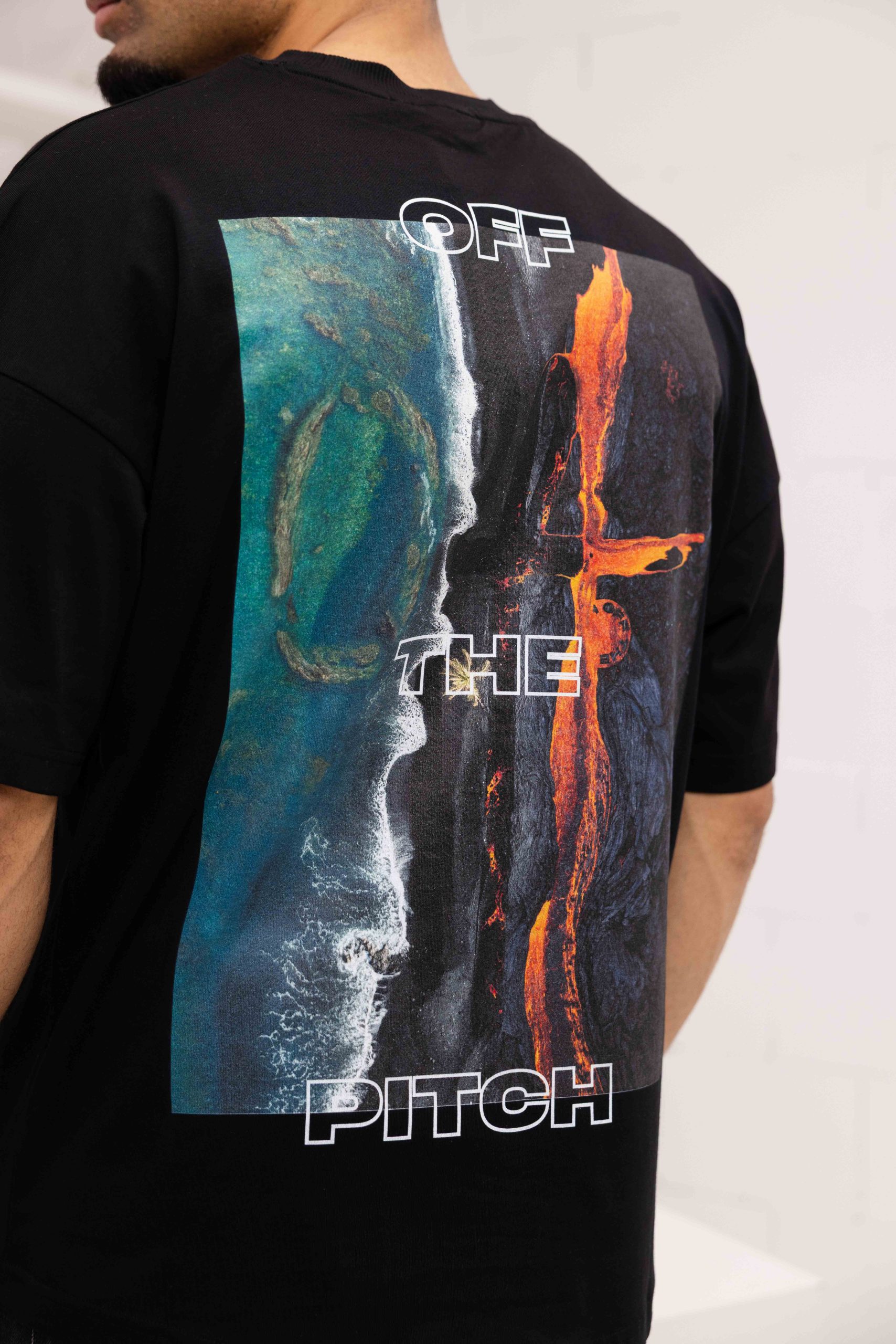 Off The Pitch Lava Loose Fit T-shirt Heren Zwart