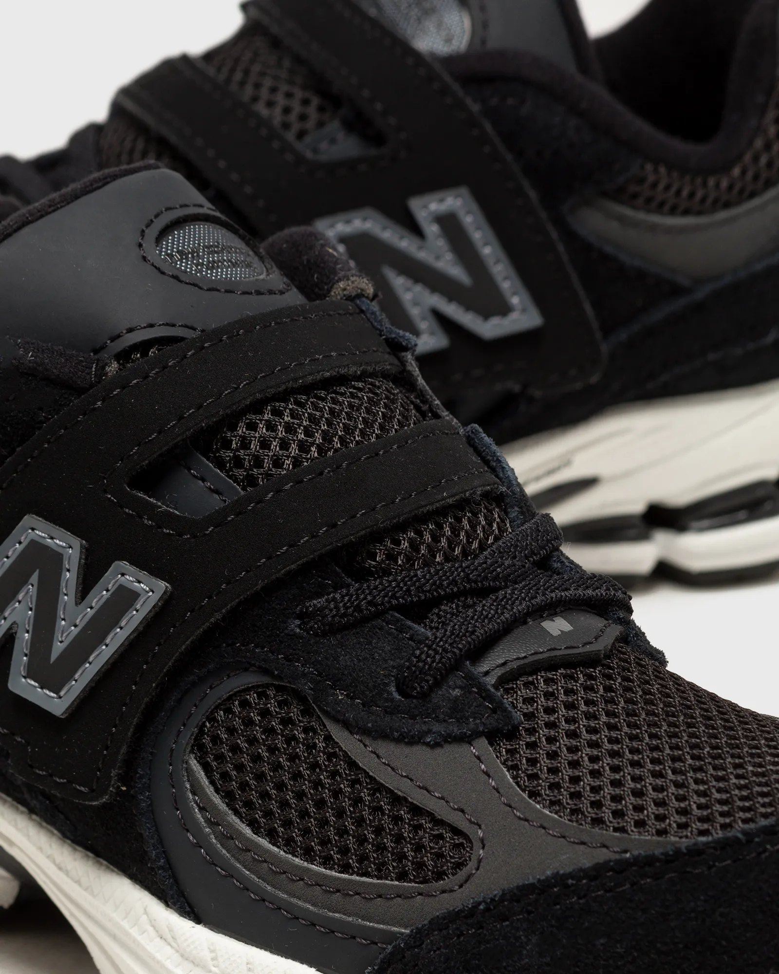 New Balance PV2002V1