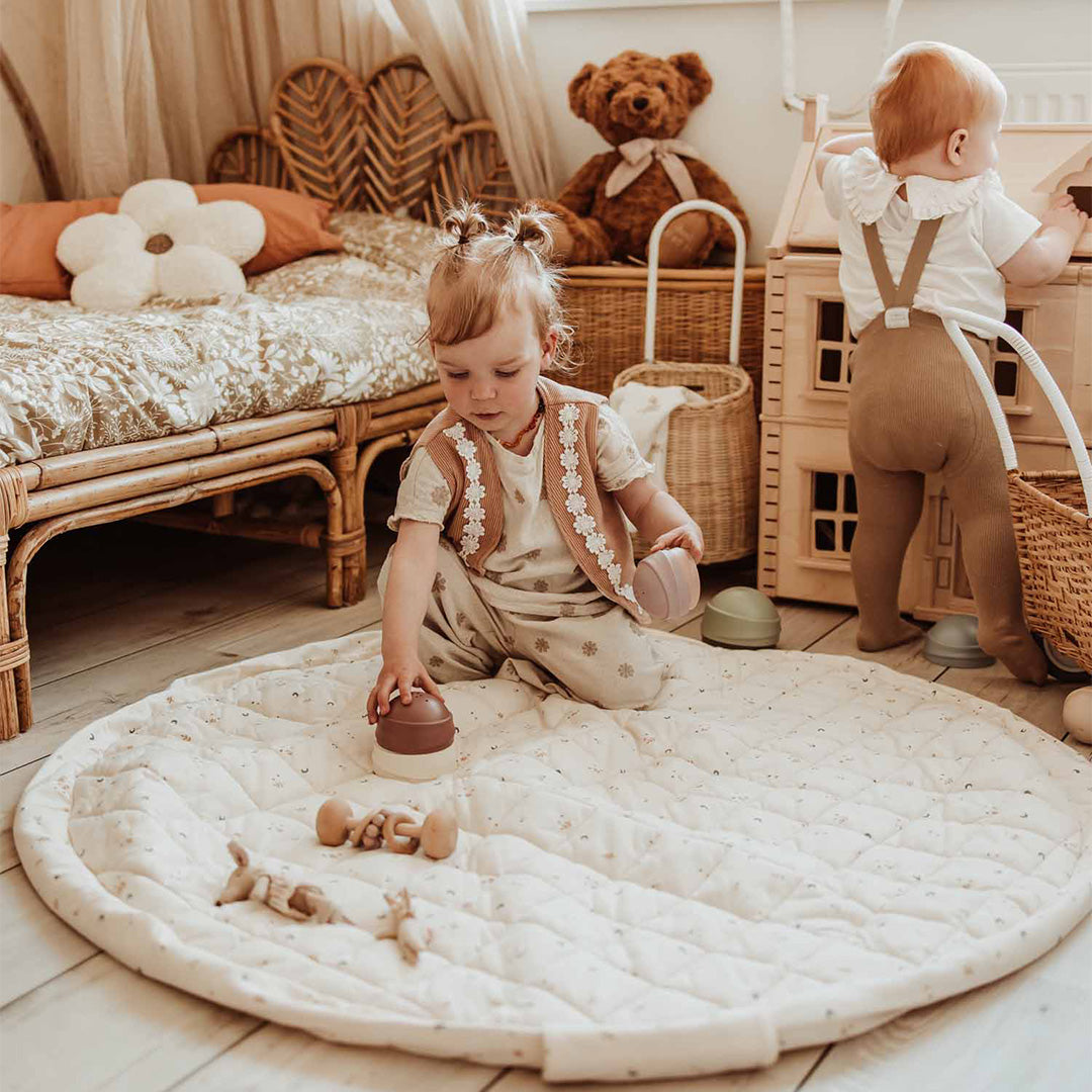 play&go baby speelkleed en draagtas noomad soft - moon