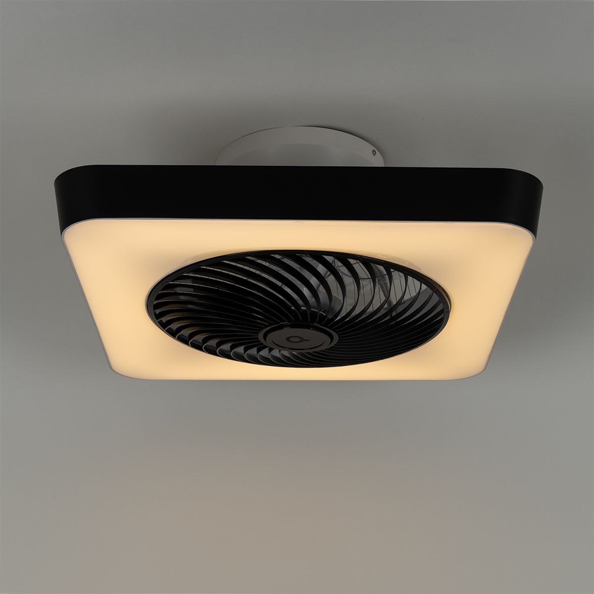 Smart plafondventilator vierkant zwart incl. LED dimbaar - Climo