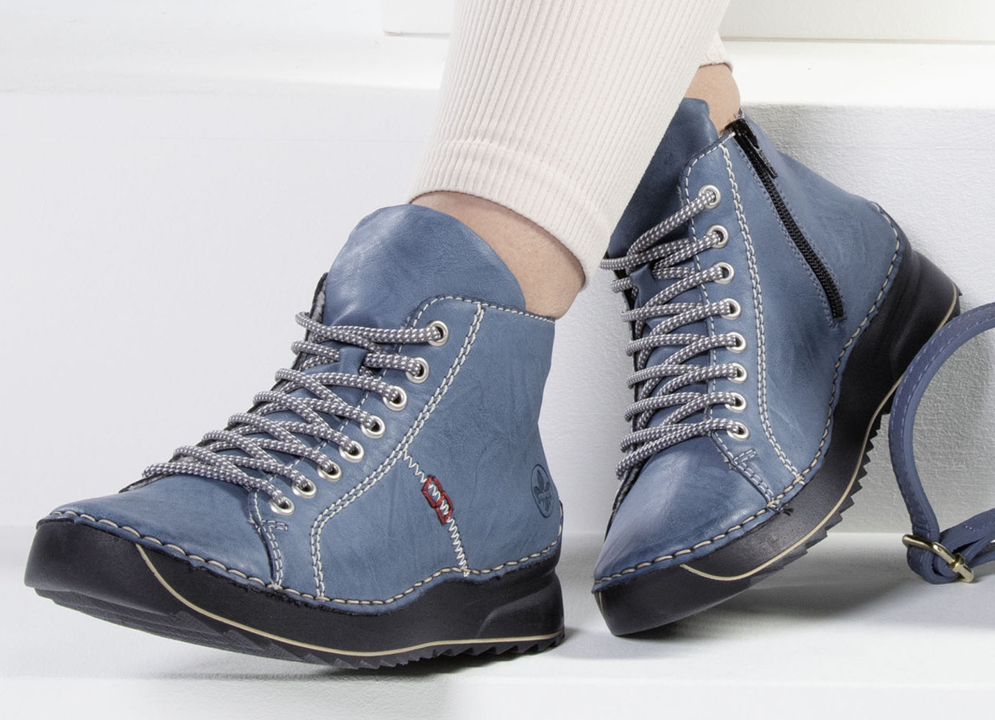 Rieker Schnür-Bootie mit Knitter-Optik