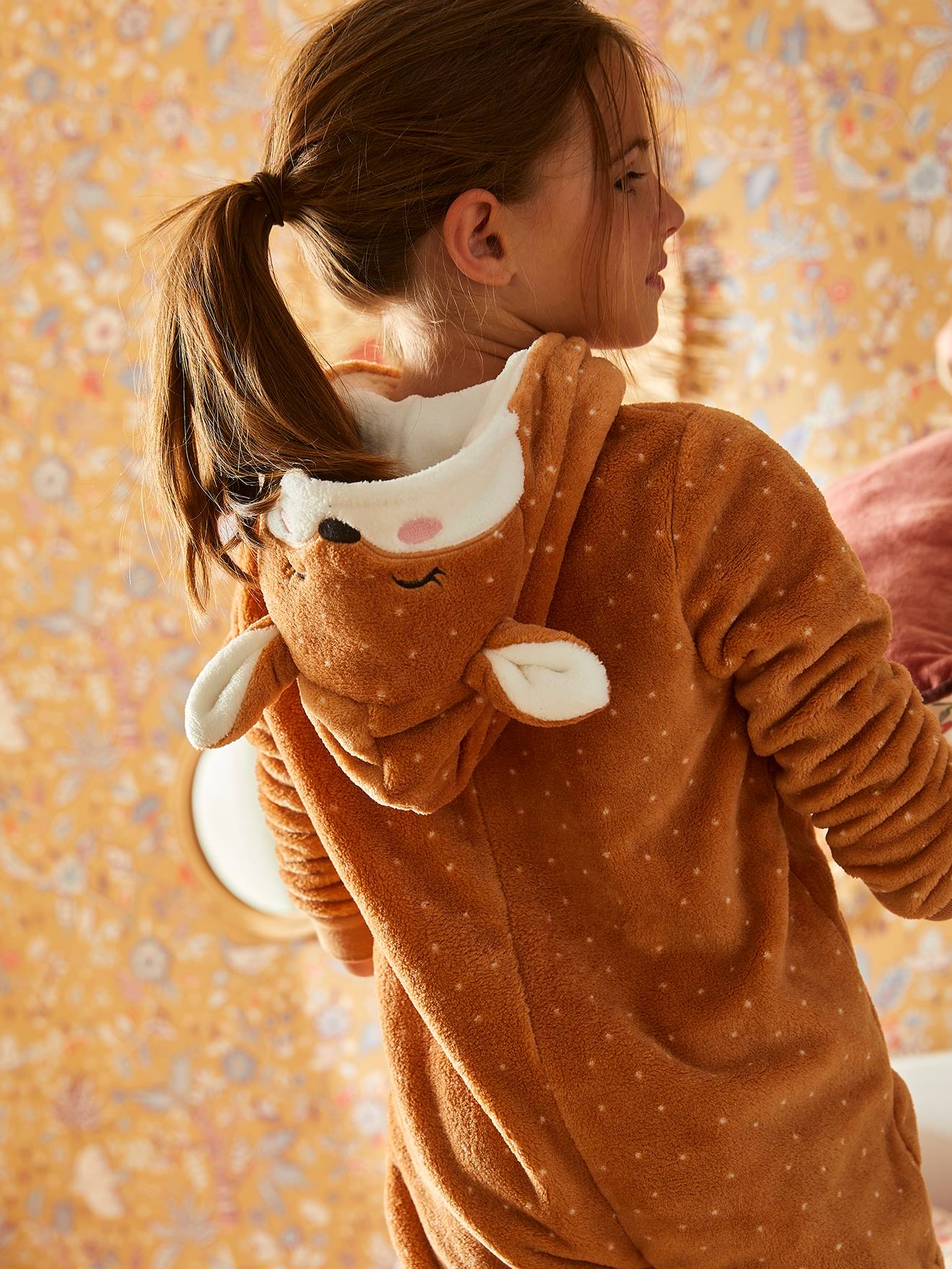 Pijama macacão raposa, marrom claro liso com estampas, infantil.