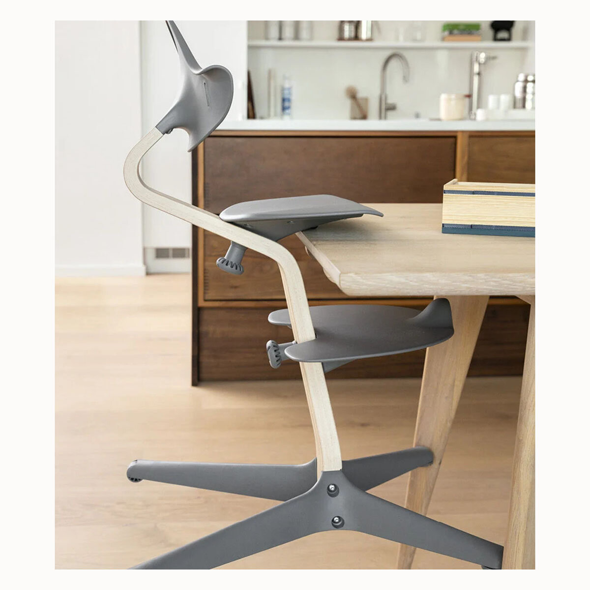 Stokke Stokke® Nomi® Hochstuhl | Natur Holz