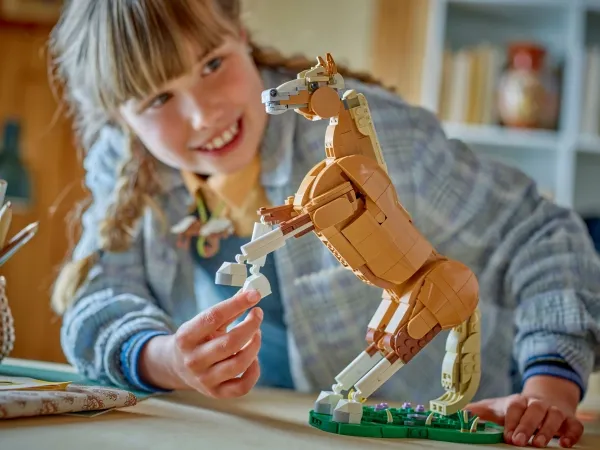 LEGO Creator 31166 Smuk hest