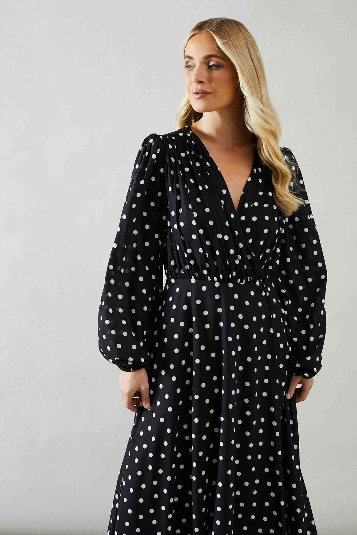 Wallis Robe Midaxi Portefeuille en Mousseline à Petits Pois