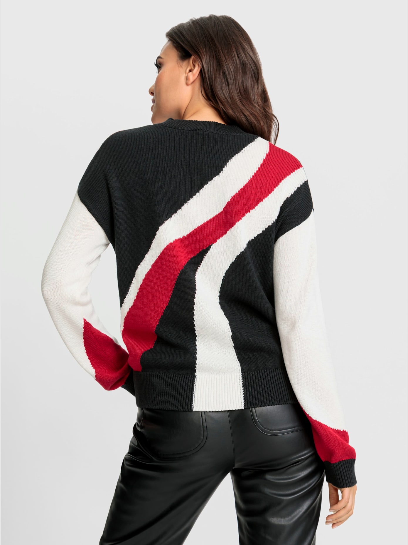 Pull combinaison de couleurs tendance