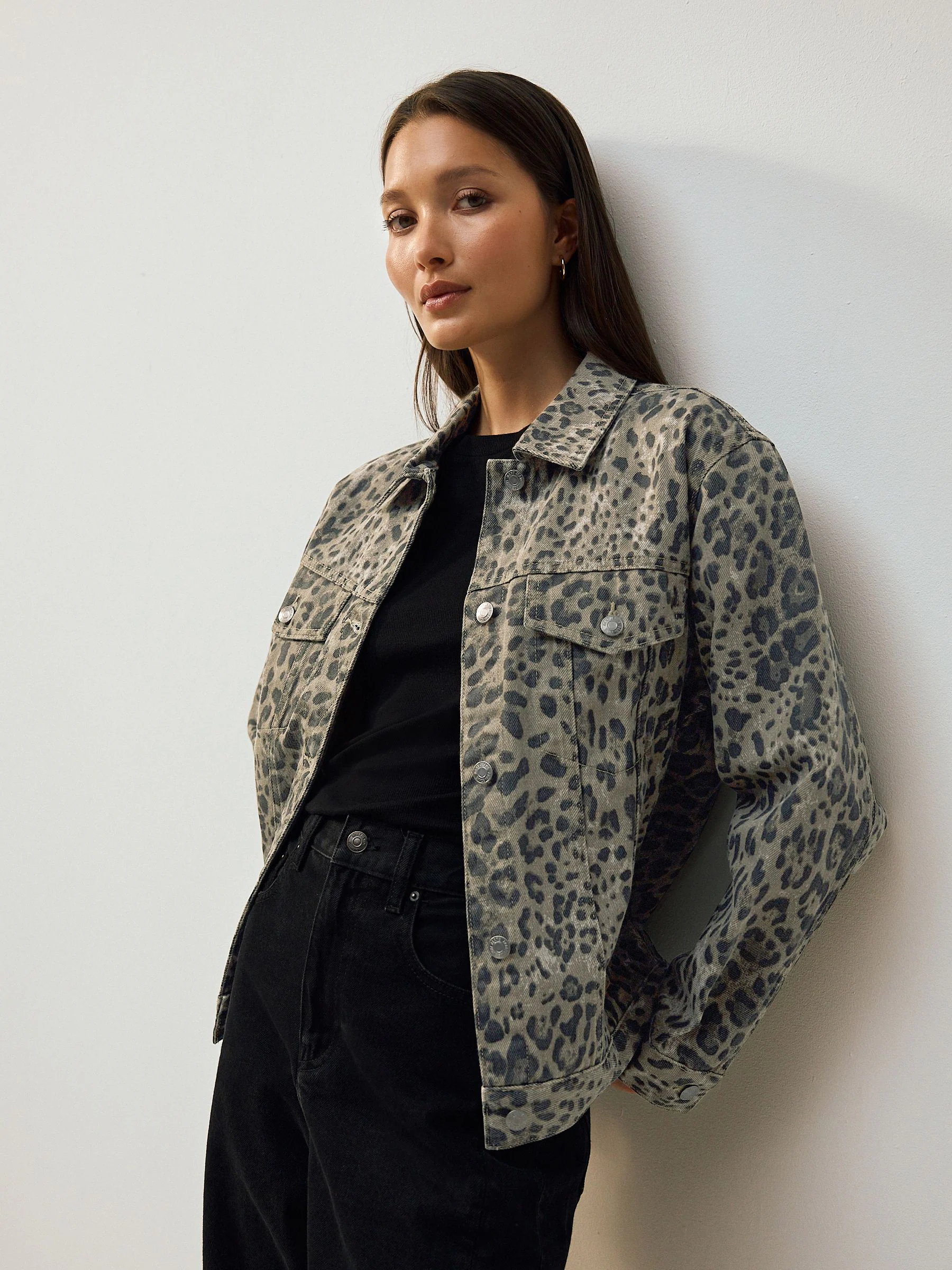 Luipaard - Oversized ruimvallend Denim truckerjack