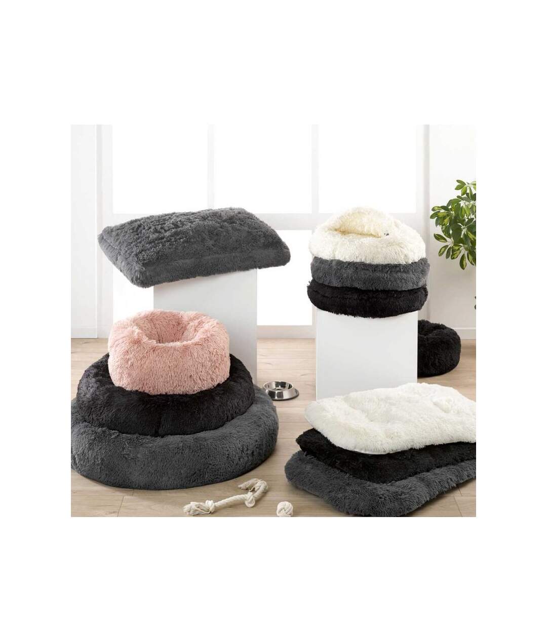 Paris Prix - Coussin Pour Chien & Chat fluffy 87cm Noir
