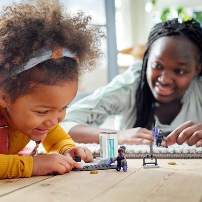 LEGO Super Heroes 76212  Laboratoriet til Shuri
