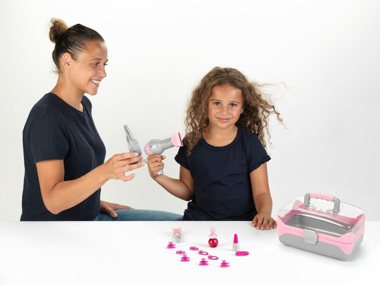 Braun beautycase met haardroger