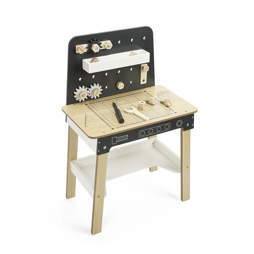 Jeu établi de bricolage avec outils en bois
