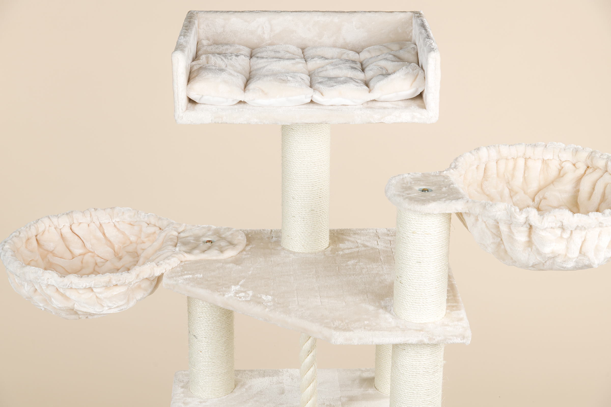 Arranhador bege Relax Plus da RHRQuality para gatos.