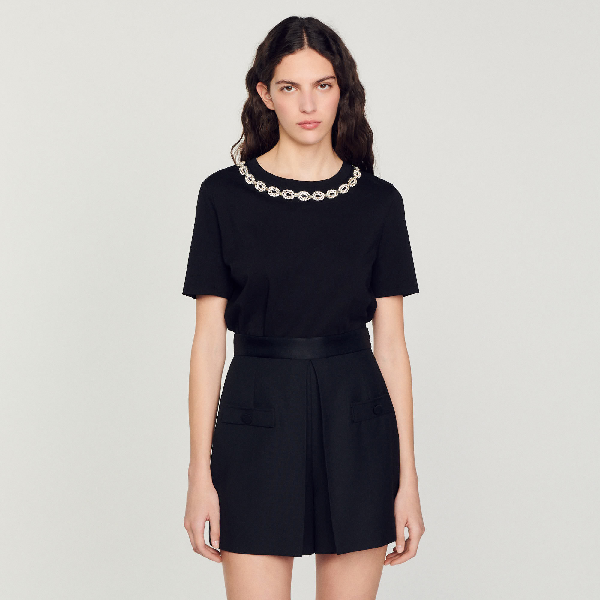 Short taille haute avec boutons