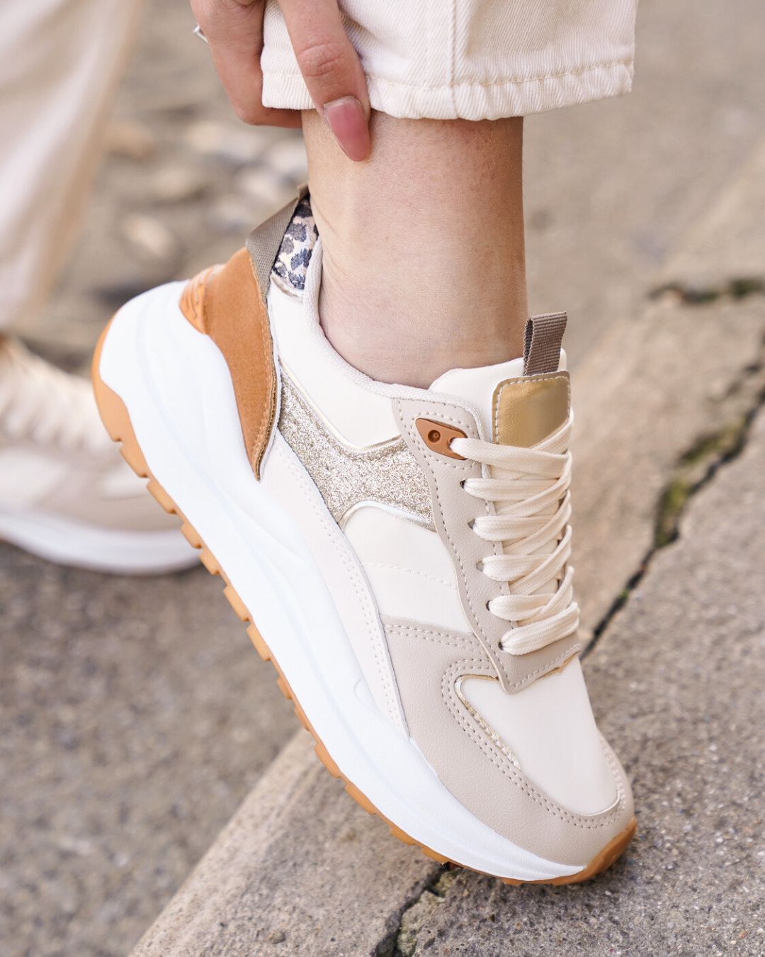 Basket femme beige à lacets - Avril