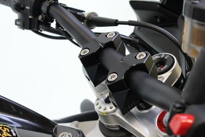 Pontet de guidon Gilles 2DGT réglables