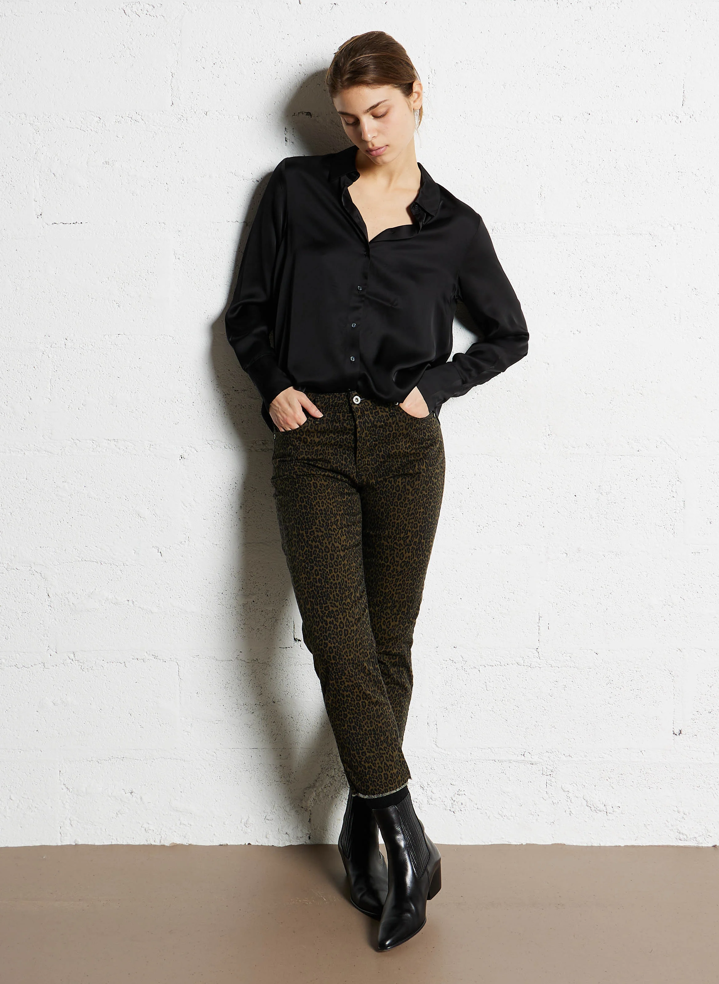 CHIBA - Chemise droite col classique| Noir