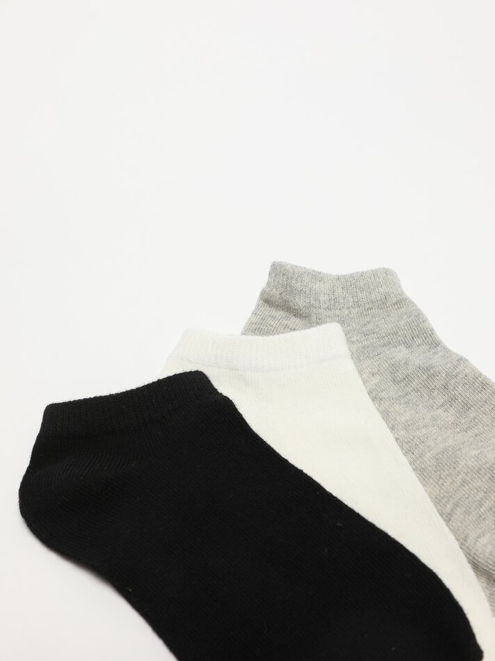 Pacote com 7 pares de meias curtas em cores básicas - Branco/cinza