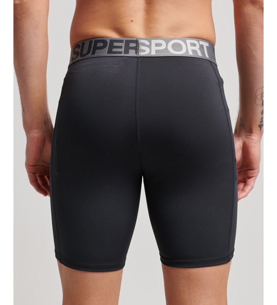 Superdry Short Ajustado Core negro