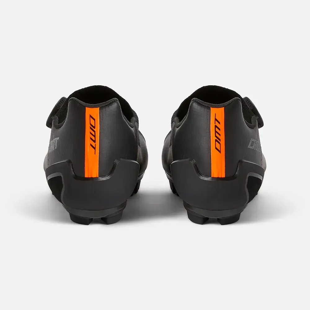 DMT KM30 Mountainbikeschoenen Zwart/Zwart Heren