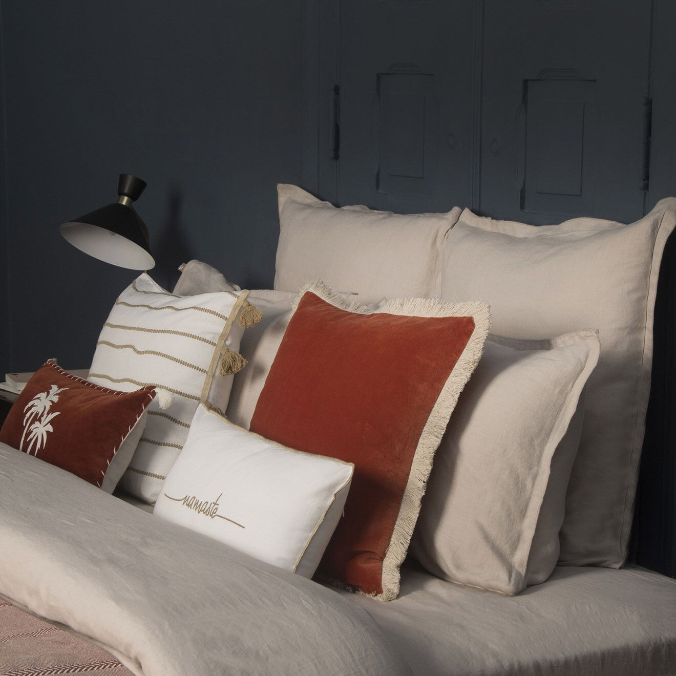 Febronie Housse de coussin en velours Budapest terracotta - 50x50 cm