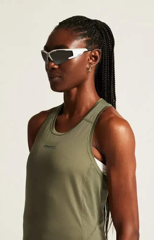 Craft ADV Essence 2 Hardloop Singlet Groen Dames