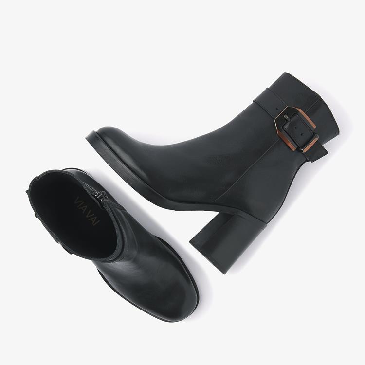Via Vai 61030-01 ZWART [900]