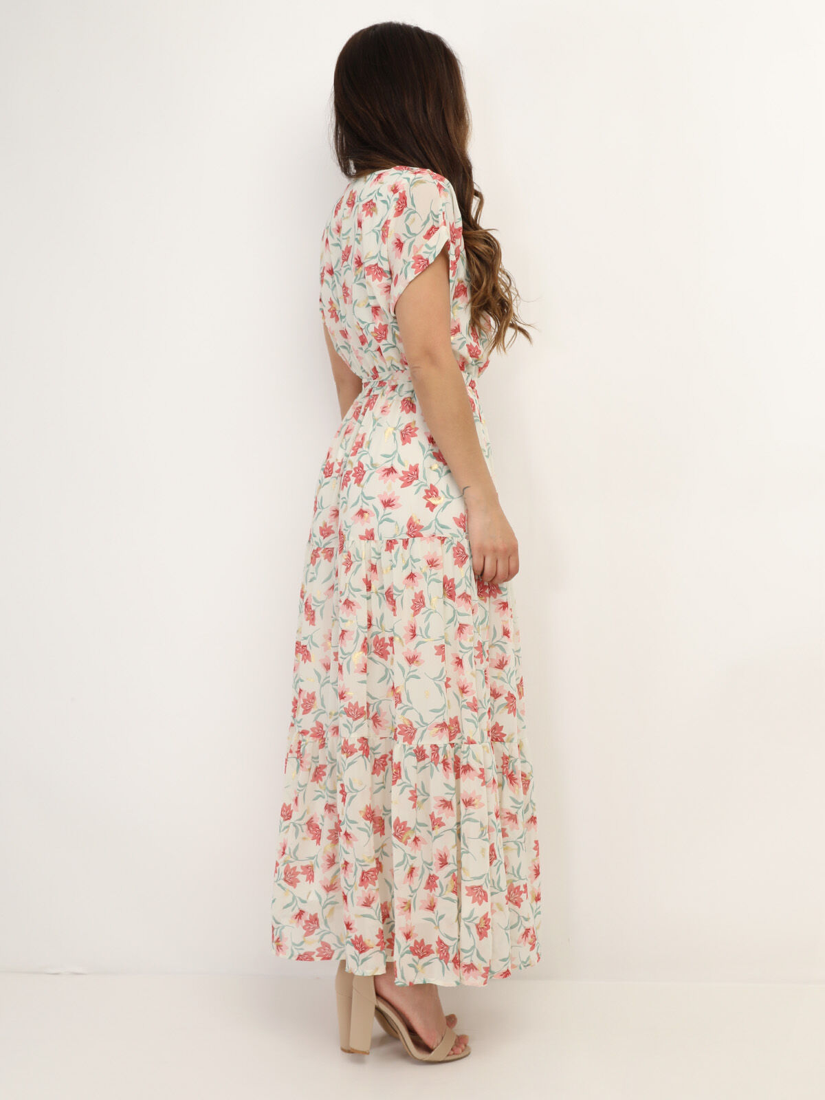Robe cache cœur à fleurs et feuilles dorées- Beige